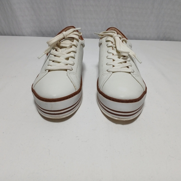 AnaCapri Paula Platform Sneaker. Ladies Size 8 (38) - Picture 7 of 12